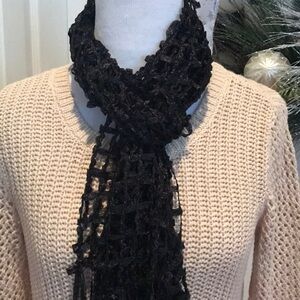 Black silk blend windowpane scarf